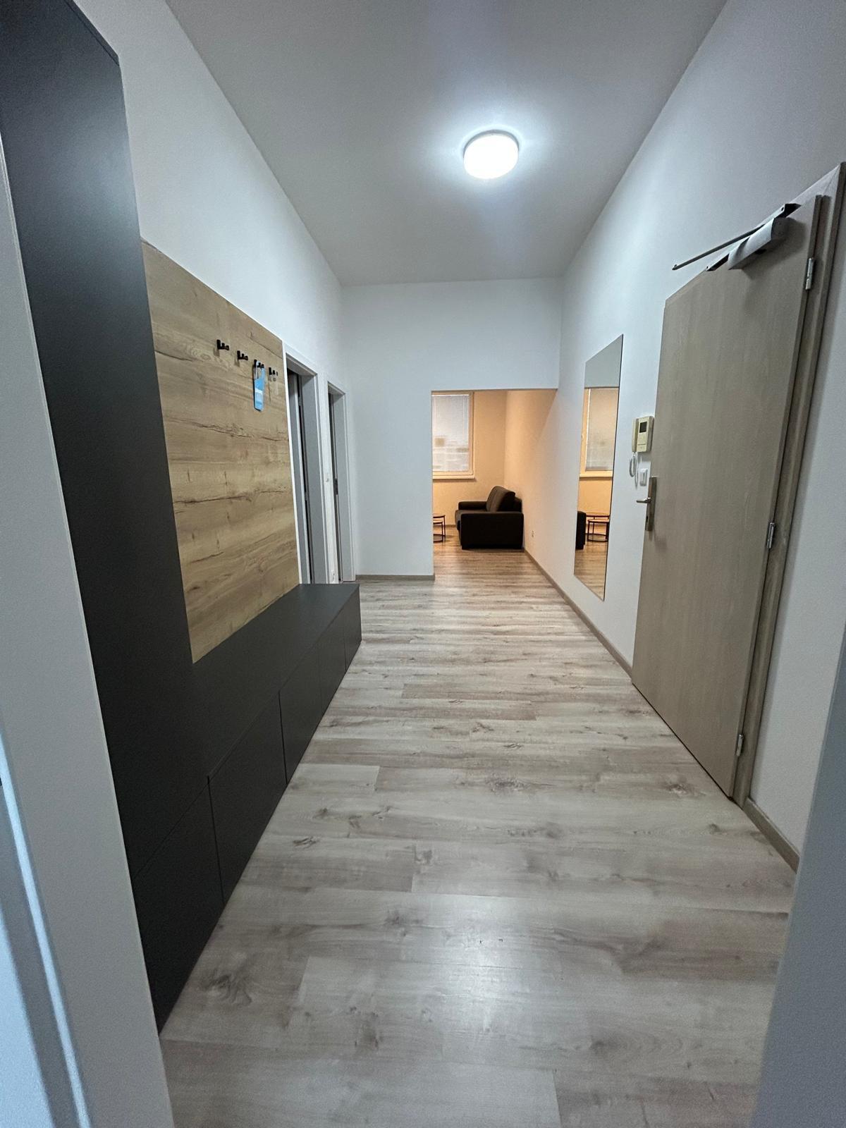 Byt vhodný na poskytovanie služieb, Senec, novostavba