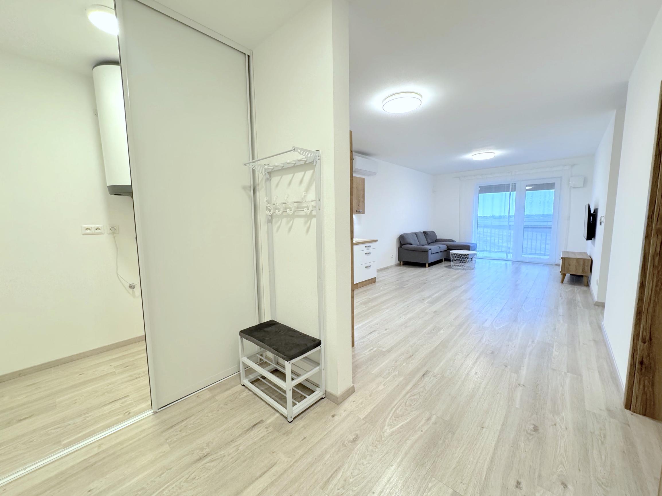 3 izbový byt s parkovaním na prenájom, Senec, novostavba