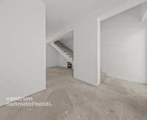 4-izbový dom - skolaudované, Kráľová pri Senci