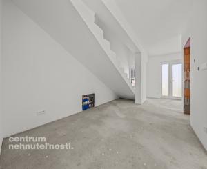 4-izbový dom - skolaudované, Kráľová pri Senci