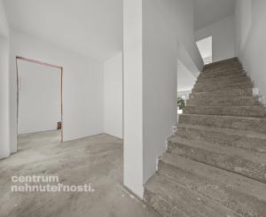 4-izbový dom - skolaudované, Kráľová pri Senci