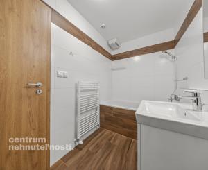 2 izbový byt s pivnicou, Ružinov, novostavba