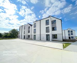 3 izbový byt s parkovaním na prenájom, Senec, novostavba