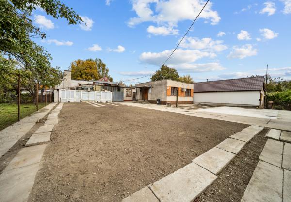 Predaj pozemok s domom, BA II - Klatovská ul.