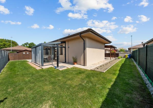 Priestranný 4 izbový dom s garážou, Senec - Hurbanova Ves