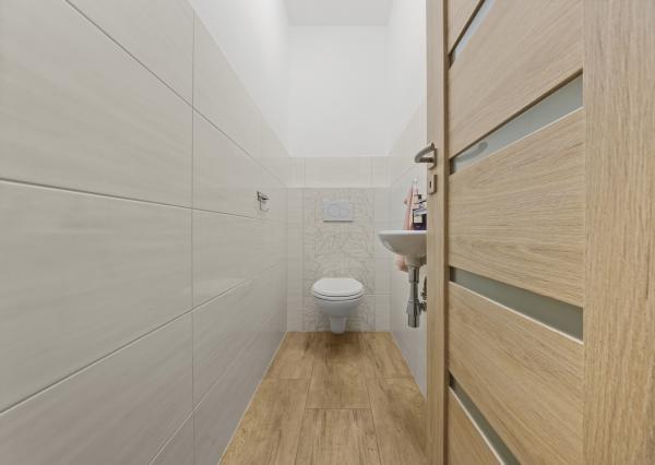 Priestranný 4 izbový dom s garážou, Senec - Hurbanova Ves