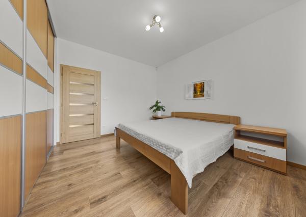 Priestranný 4 izbový dom s garážou, Senec - Hurbanova Ves