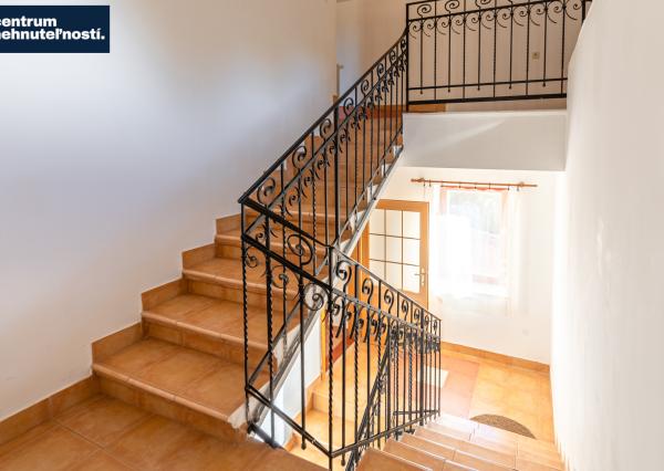 Pálffyho poľovnícke panstvo s vlastným lesom a jazerom