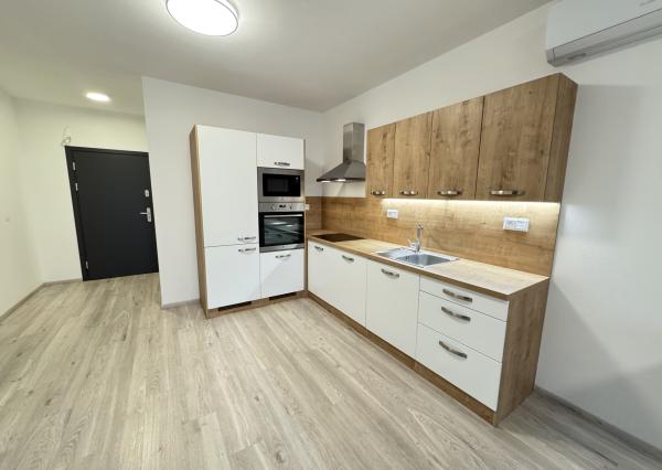 3 izbový byt s parkovaním na prenájom, Senec, novostavba